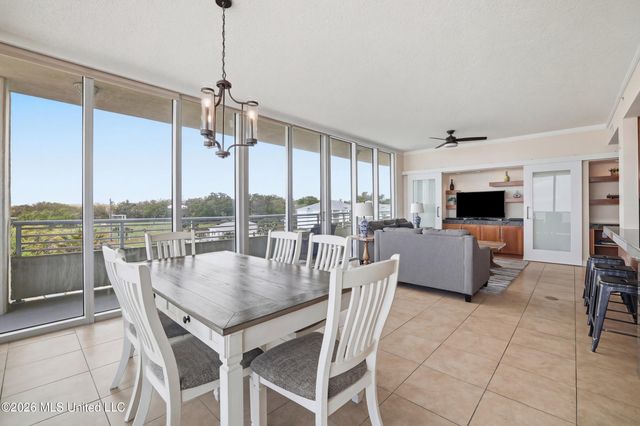 2060 Beach Boulevard, 204, Biloxi, MS 39531