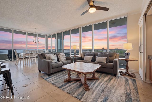 2060 Beach Boulevard, 204, Biloxi, MS 39531