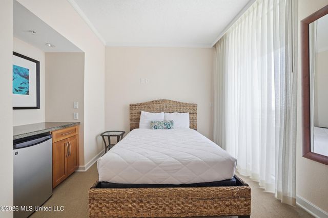 2060 Beach Boulevard, 204, Biloxi, MS 39531