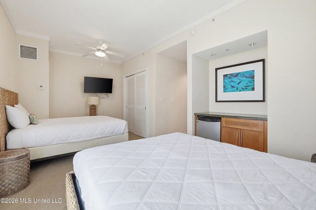 2060 Beach Boulevard, 204, Biloxi, MS 39531