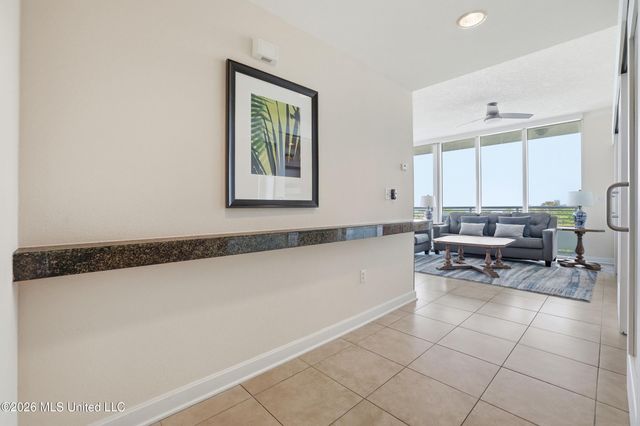 2060 Beach Boulevard, 204, Biloxi, MS 39531