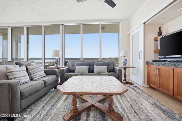 2060 Beach Boulevard, 204, Biloxi, MS 39531