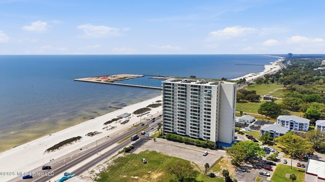 2060 Beach Boulevard, 204, Biloxi, MS 39531