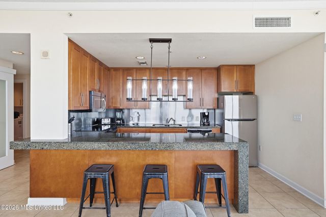 2060 Beach Boulevard, 204, Biloxi, MS 39531