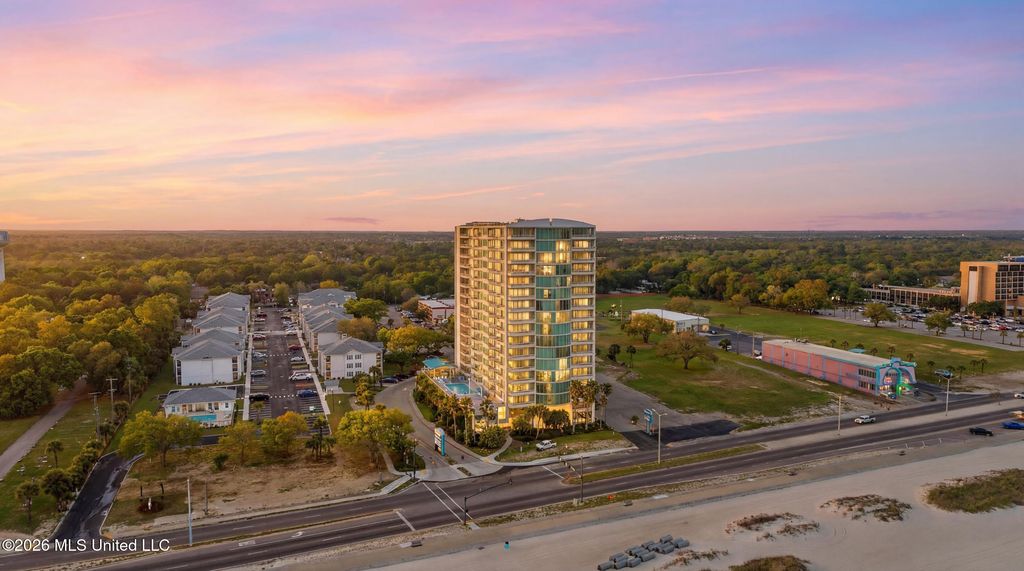 2060 Beach Boulevard, 204, Biloxi, MS 39531