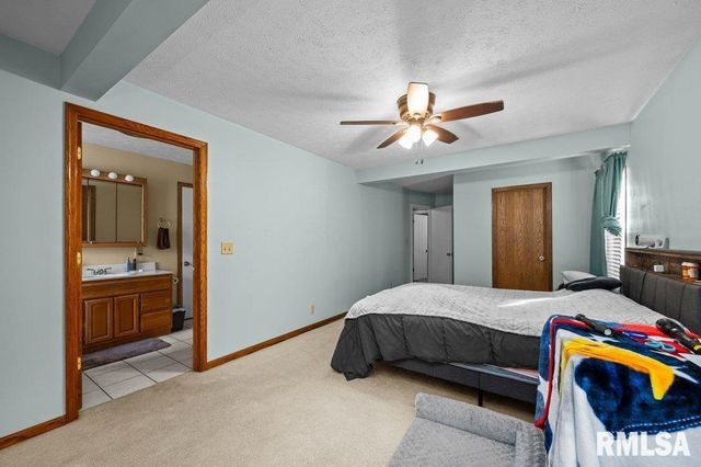 1115 35TH Avenue Court, East Moline, IL 61265