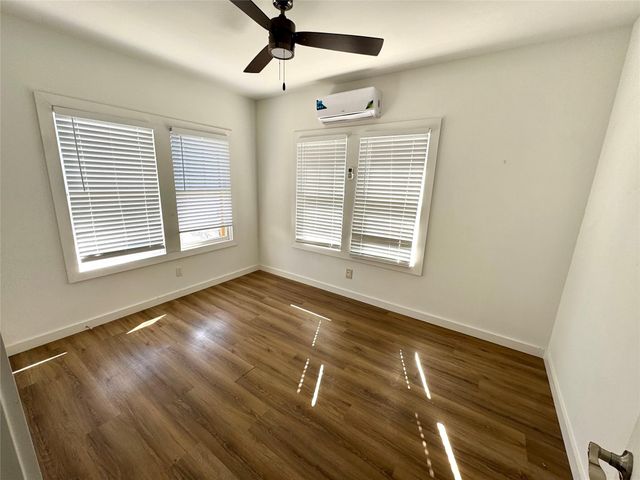 7 Hunt Street, Houston, TX 77003