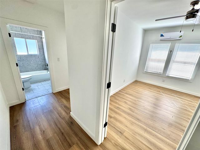 7 Hunt Street, Houston, TX 77003