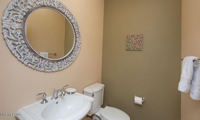 6036 Cielo Circle, Sparks, NV 89436