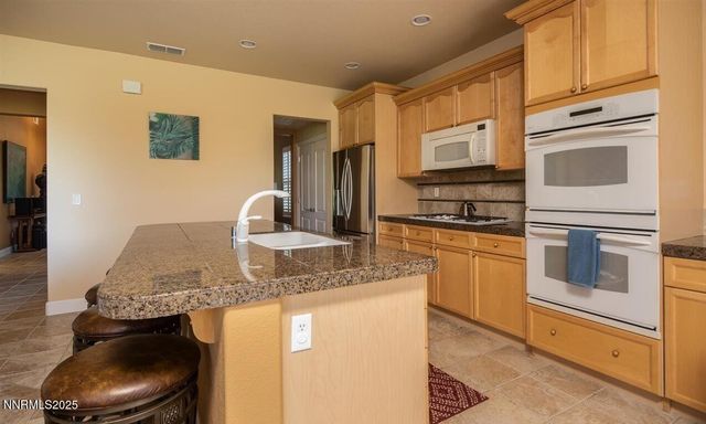 6036 Cielo Circle, Sparks, NV 89436