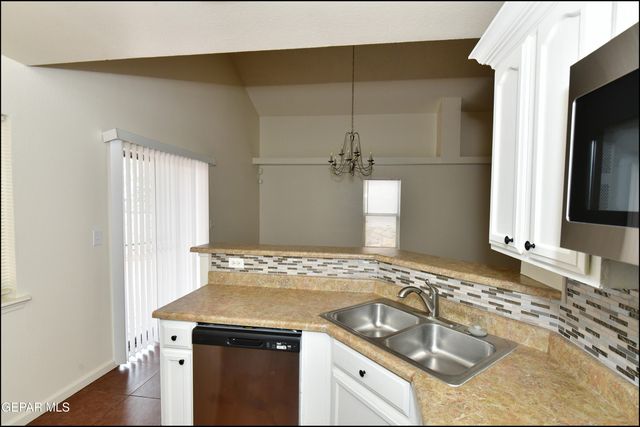 3972 TIERRA VENADO Drive, El Paso, TX 79938