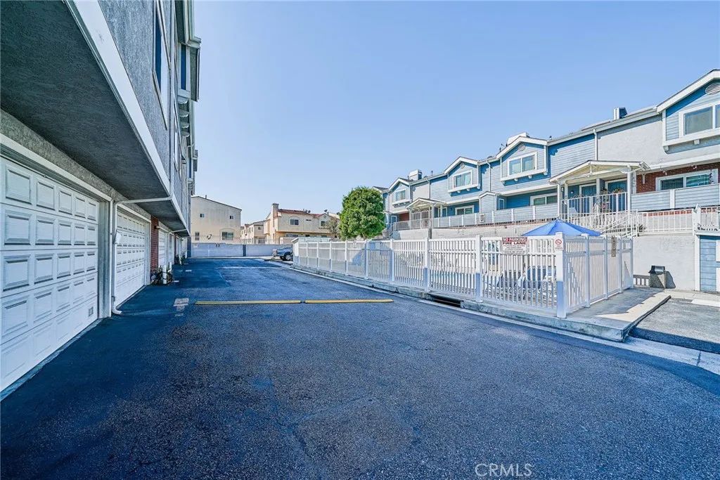 21901 Moneta Avenue 10, Carson, CA 90745