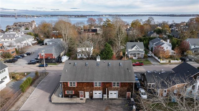 14 Clinton Avenue 3, Jamestown, RI 02835