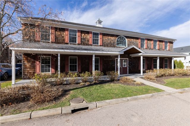 14 Clinton Avenue 3, Jamestown, RI 02835