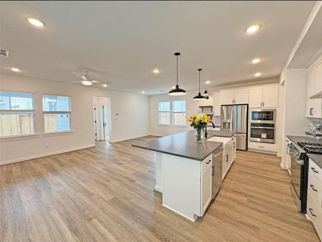 2213 Via Laura, Houston, TX 77051