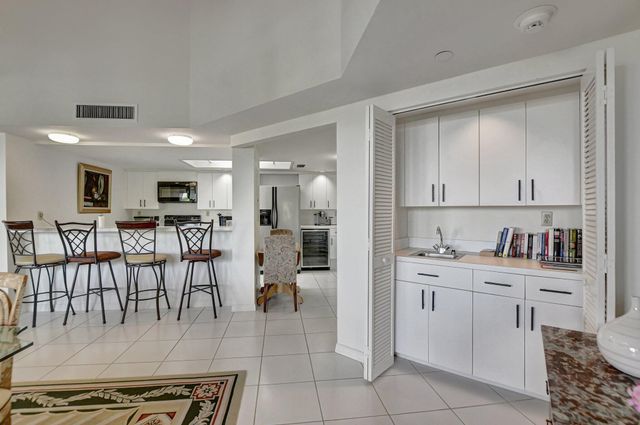 100 SE 5th Avenue 504, Boca Raton, FL 33432