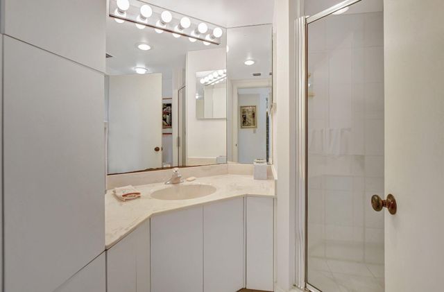 100 SE 5th Avenue 504, Boca Raton, FL 33432