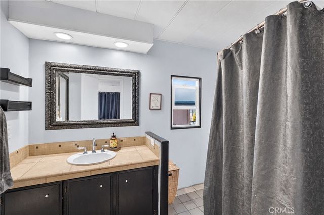 12861 West St 123, Garden Grove, CA 92840