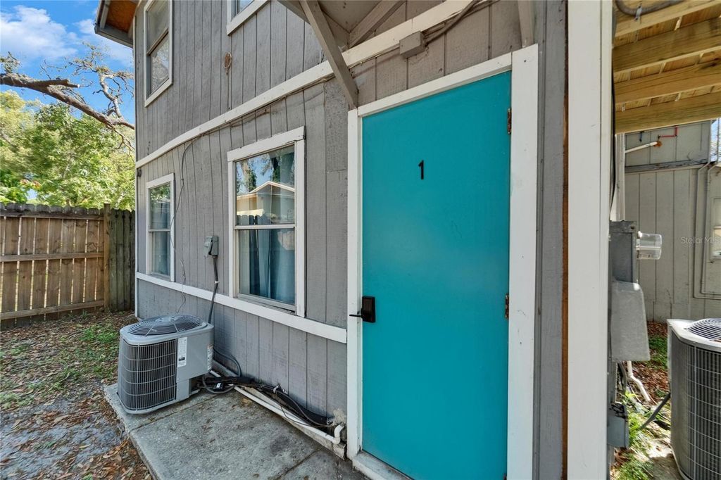 Image 4 of property listing at 4209 N 14TH STREET, Tampa, FL 33603
