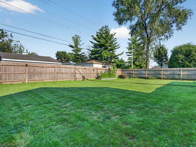 1712 Wilcox Street, Crest Hill, IL 60403