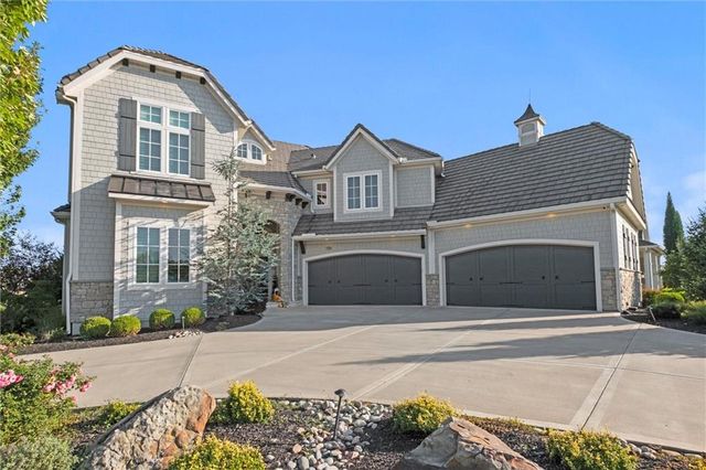 16121 Paradise Street, Overland Park, KS 66221