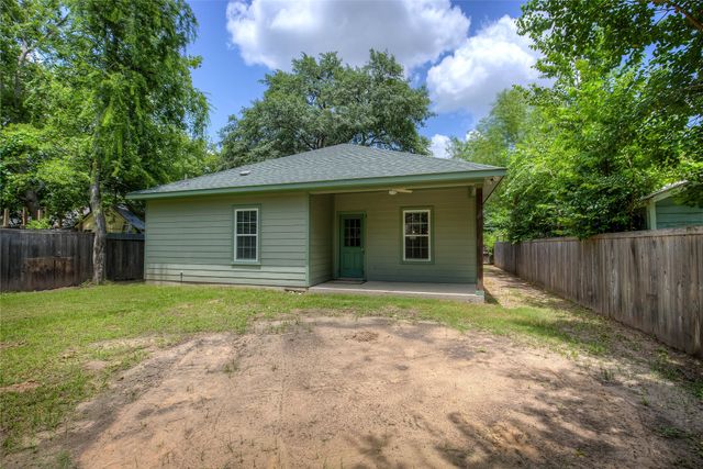 109 W Damon Street, Terrell, TX 75160