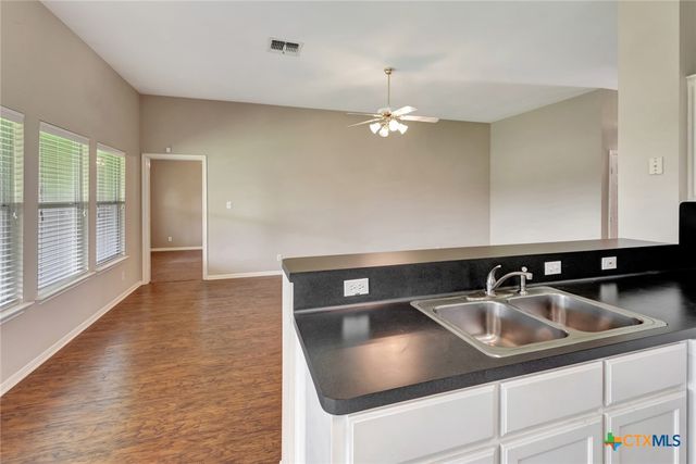 205 Arabian Drive, Victoria, TX 77904