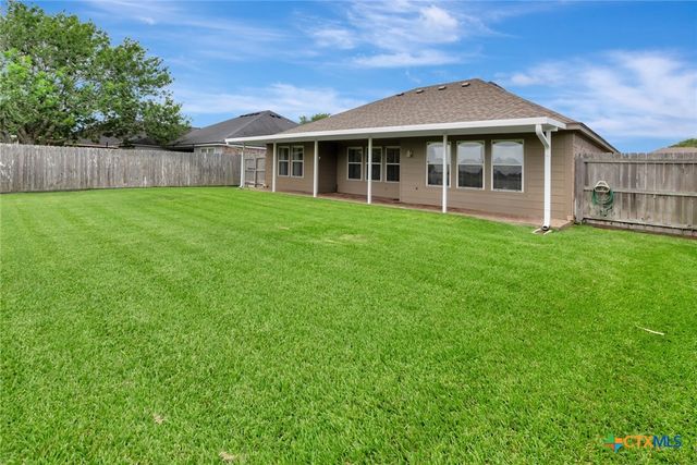 205 Arabian Drive, Victoria, TX 77904