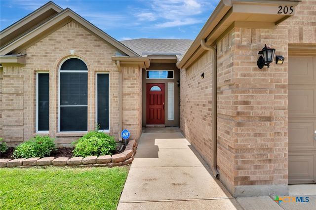 205 Arabian Drive, Victoria, TX 77904