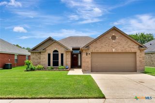 205 Arabian Drive, Victoria, TX 77904