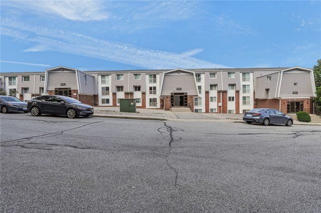 300 Smithfield Road 5-34, North Providence, RI 02904