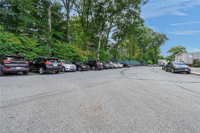 300 Smithfield Road 5-34, North Providence, RI 02904