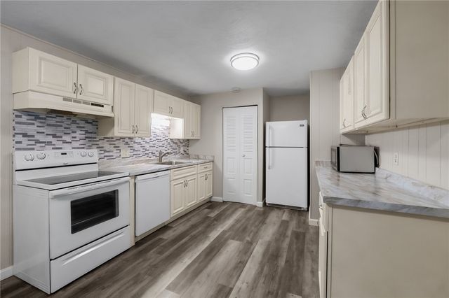 300 Smithfield Road 5-34, North Providence, RI 02904