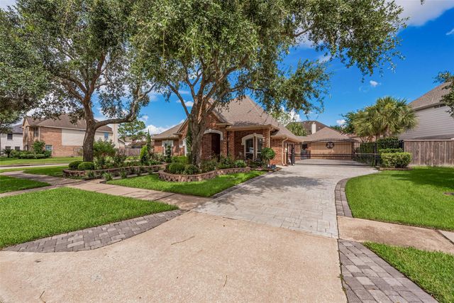 1013 Azalea Pointe, League City, TX 77573