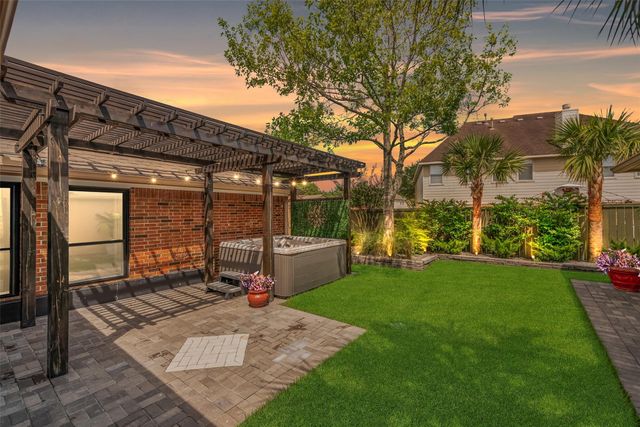 1013 Azalea Pointe, League City, TX 77573