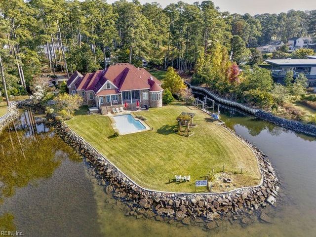 1329 Chewink CT, Virginia Beach, VA 23451