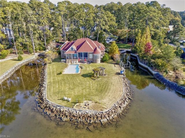 1329 Chewink CT, Virginia Beach, VA 23451