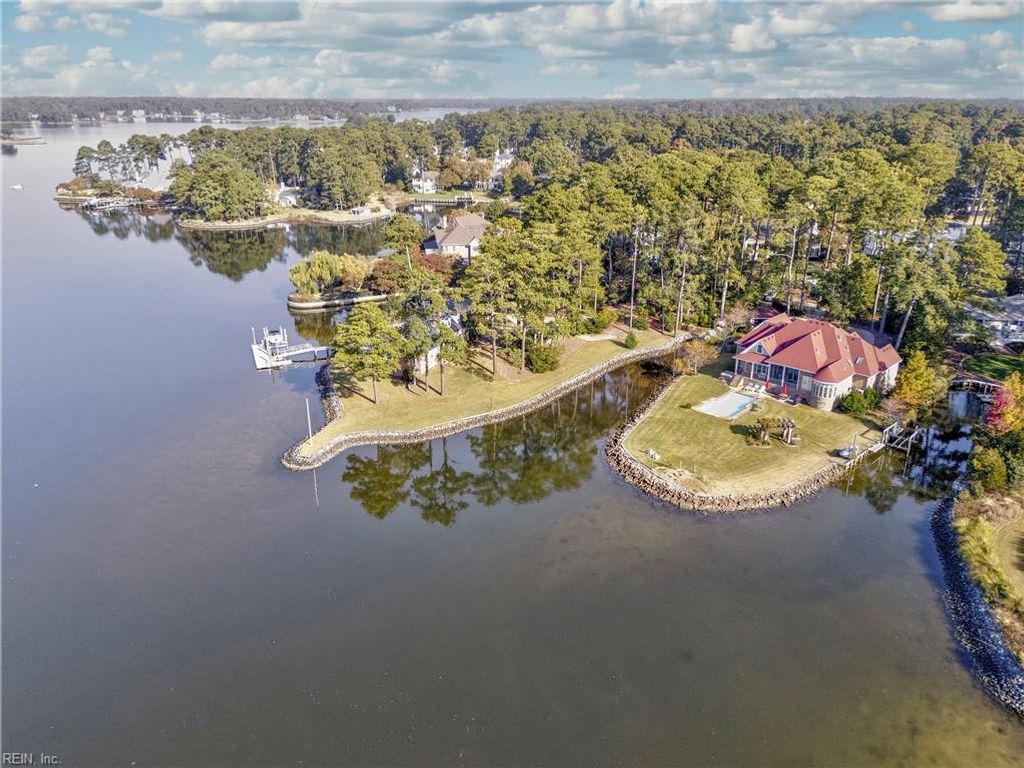 1329 Chewink CT, Virginia Beach, VA 23451