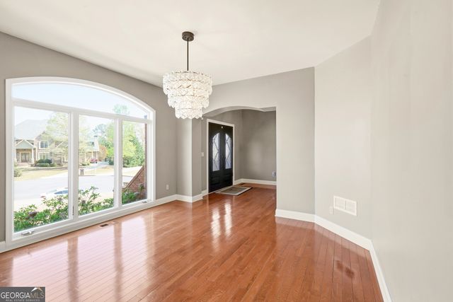 5653 Tuxedo Drive, Douglasville, GA 30135