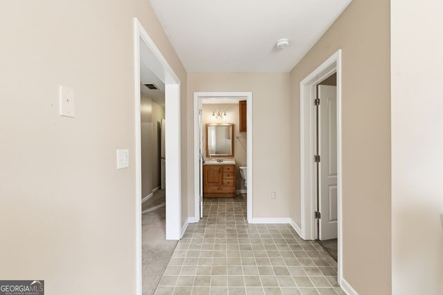 5653 Tuxedo Drive, Douglasville, GA 30135