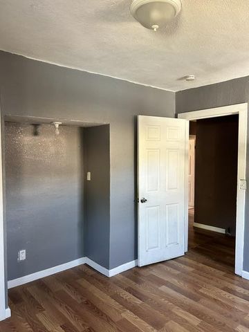 322 1st Avenue, Redwood City, CA 94063