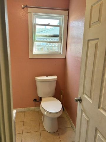 322 1st Avenue, Redwood City, CA 94063