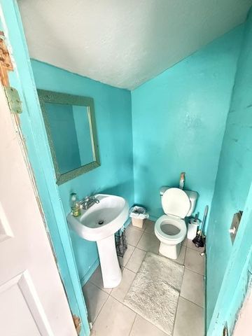 322 1st Avenue, Redwood City, CA 94063
