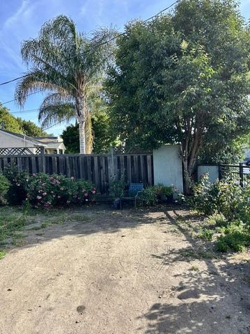 322 1st Avenue, Redwood City, CA 94063