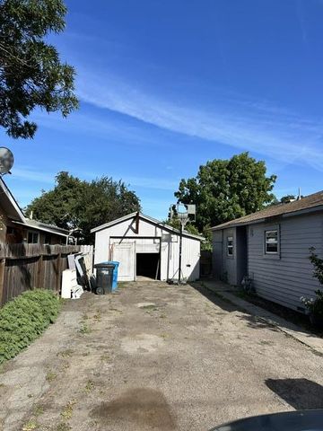 322 1st Avenue, Redwood City, CA 94063