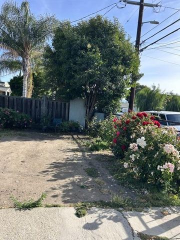 322 1st Avenue, Redwood City, CA 94063