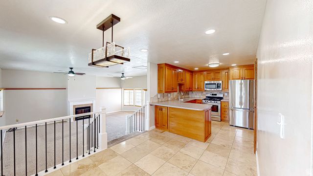 346 S NEBO DR, Spanish Fork, UT 84660