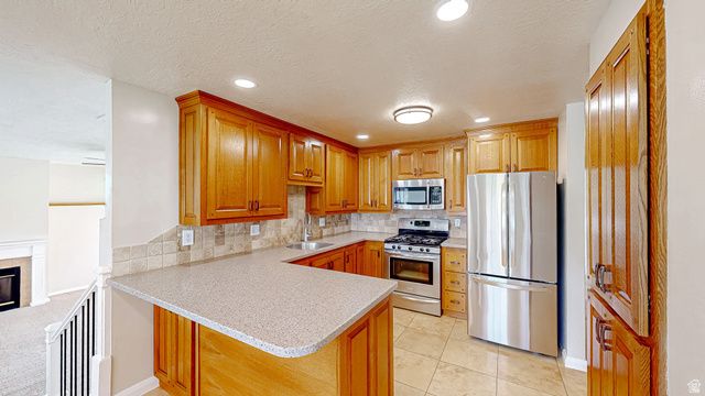 346 S NEBO DR, Spanish Fork, UT 84660