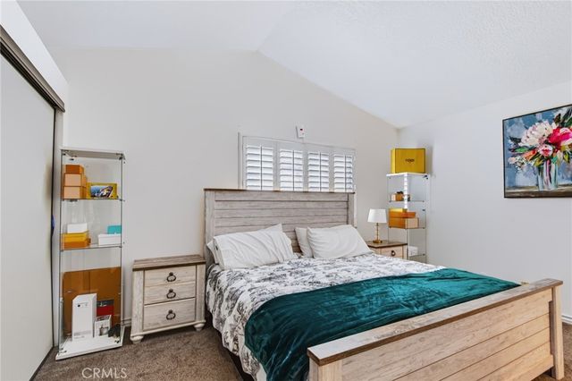 28454 Evergreen, Saugus, CA 91390