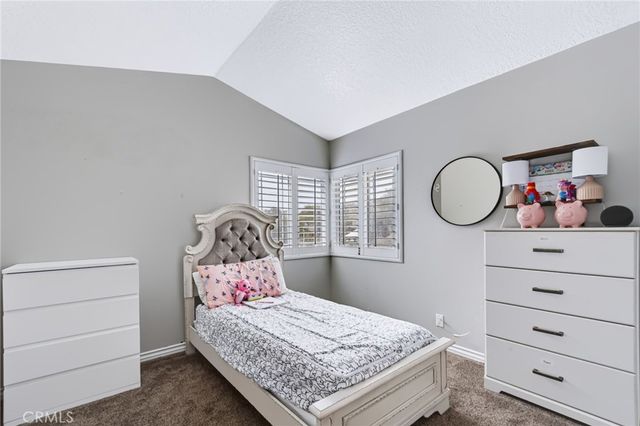 28454 Evergreen, Saugus, CA 91390